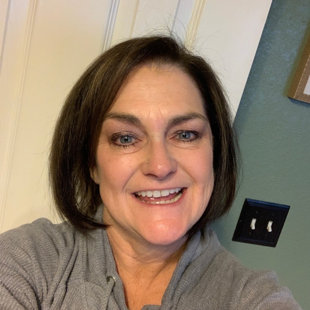 Meet your Posher, Deidra